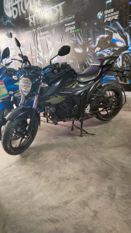 Suzuki Gixxer fi abs